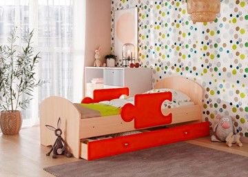 Детская кровать с ящиком и бортиками Мозайка, корпус Млечный дуб/фасад Оранжевый (щиты) в Братске