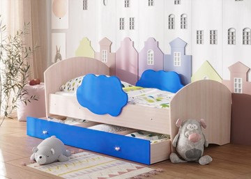 Детская кровать Тучка с ящиком, корпус Дуб млечный, фасад Синий в Ангарске